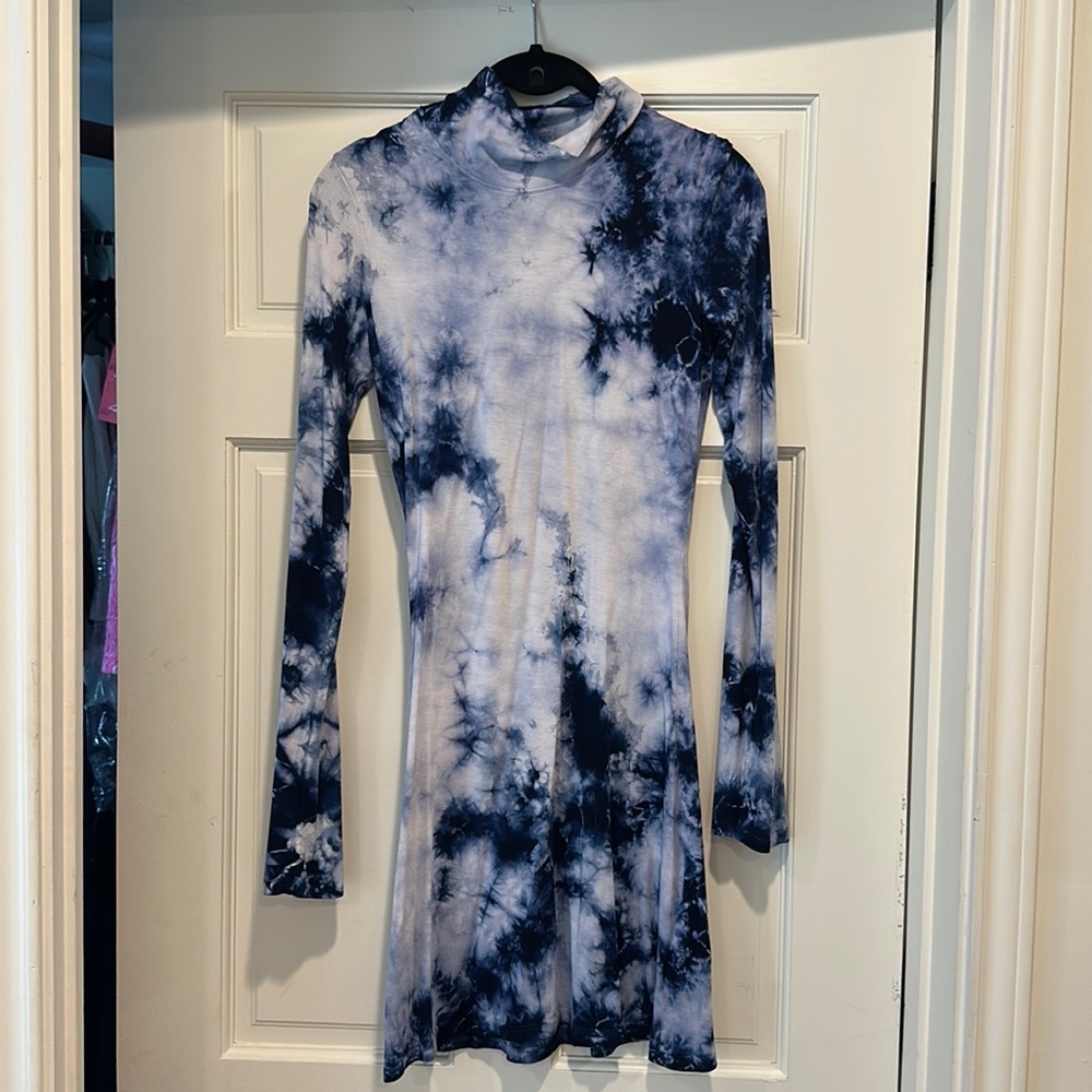 NWT House of Harlow blue tie dye mini dress size small